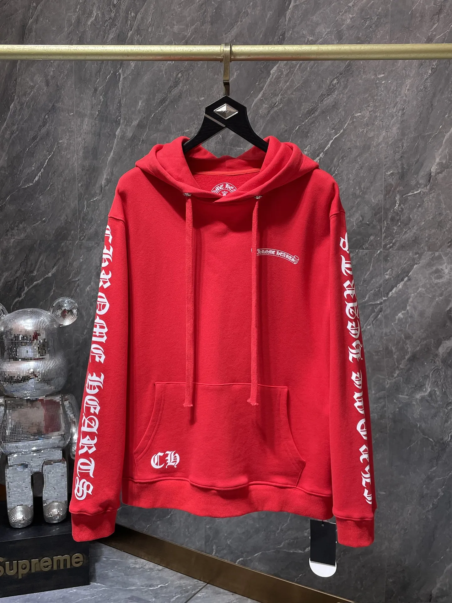 P250 Chrome Hearts Autumn and Winter 2025 Counter synchronization ❤️Details of the same style Chrome Hearts limited online hooded sweatshirt Improved customized version 1:1 high-gram weight high-quality fabric Recommended color: red Black Size: S, M, L, XL
